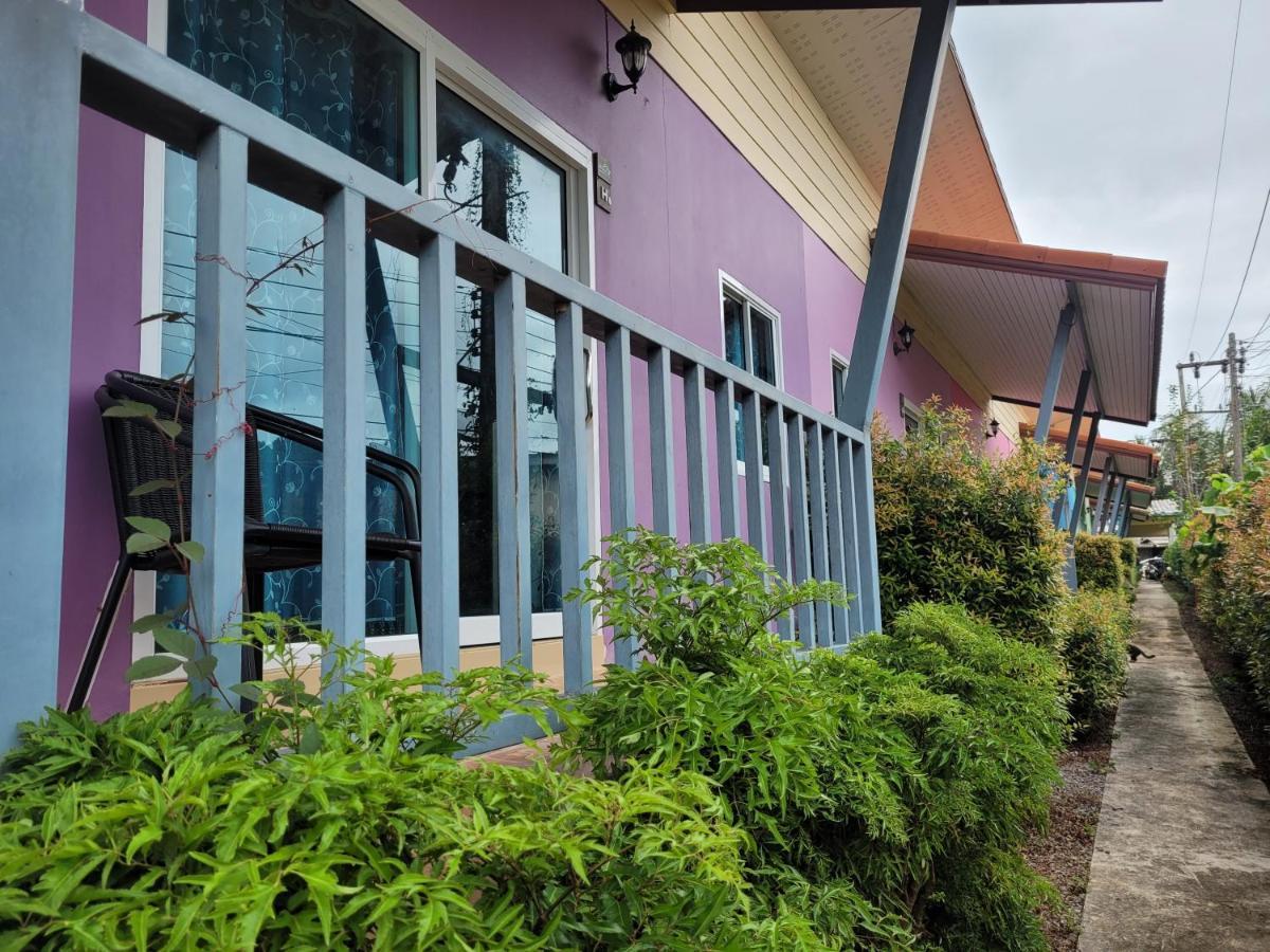 Baan Sri Lanta Sand Koh Lanta Exterior photo